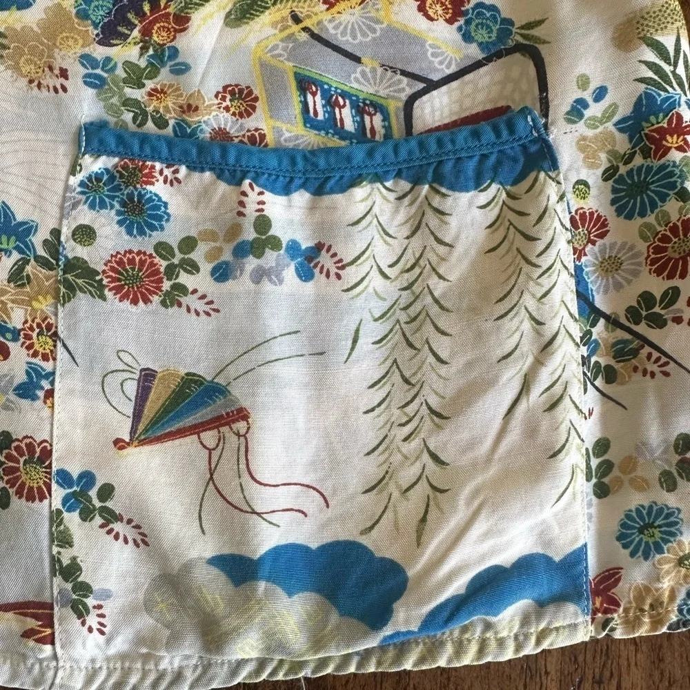 Vintage Japanese Print Top with Mandarin Collar and Frog Closures, Size M - Picture 4 of 11